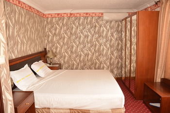 Venus Hotel Kinshasa Exterior photo